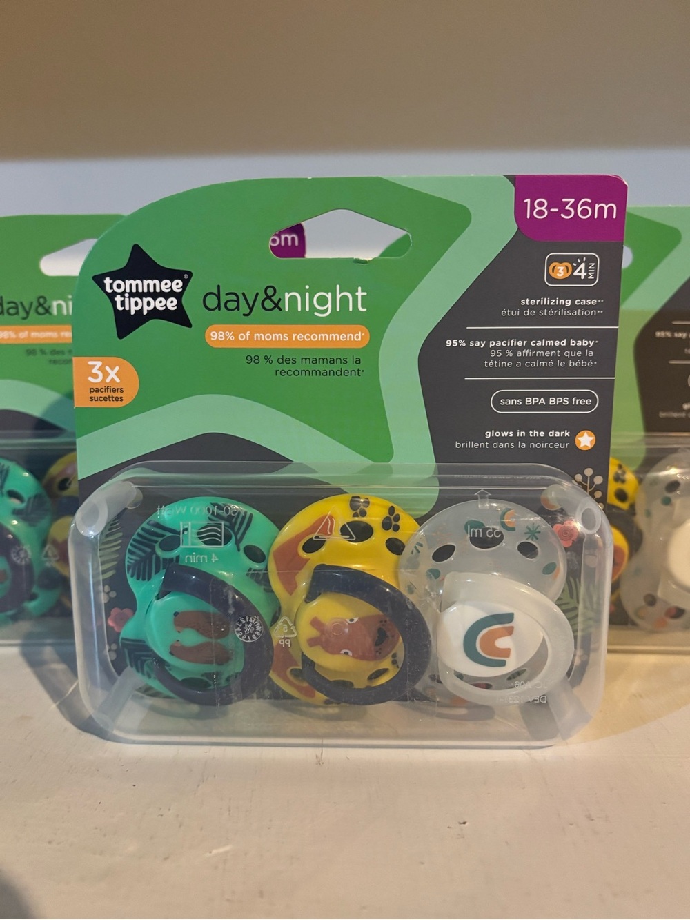 Tommee Tippee Day & Night Pacifier 3 Pack - for 18-36 Months. Glow in the Dark!